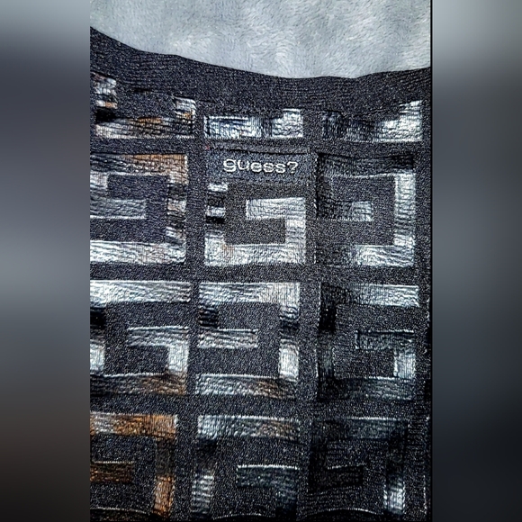 Chico's Black Graphic Short Sleeve Tee - Picture 6 of 10